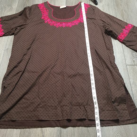 Rungolee Womens Embroidered Embellished Tunic Top Side Slit Brown Pink - Picture 8 of 11